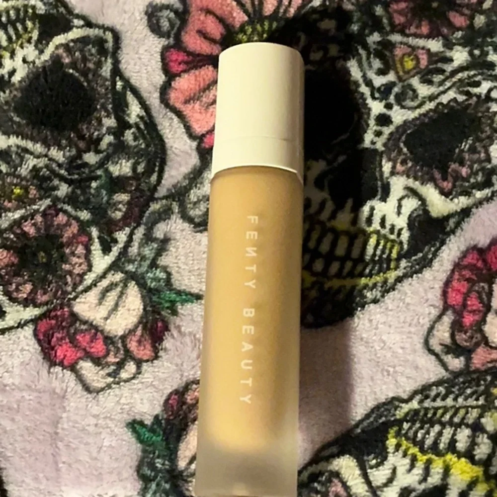 Fenty 280 Pro Filt'r Soft Matte Longwear Liquid Foundation